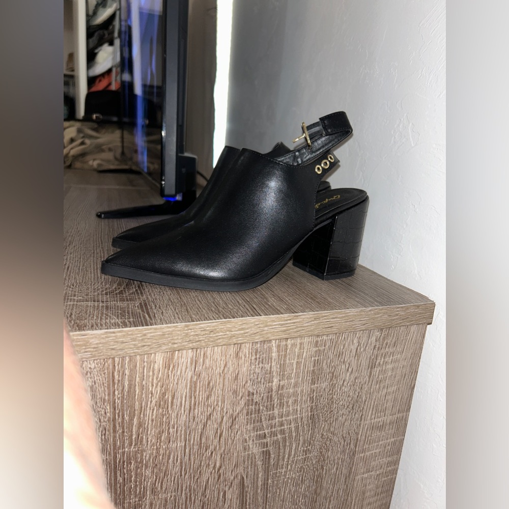 Qupid size 7.5 black heeled boot NEW IN BOX!